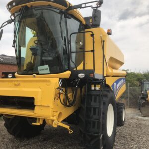 Combine New Holland