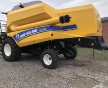 Combine New Holland Combine New Holland