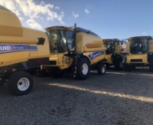 Combine New Holland Combine New Holland
